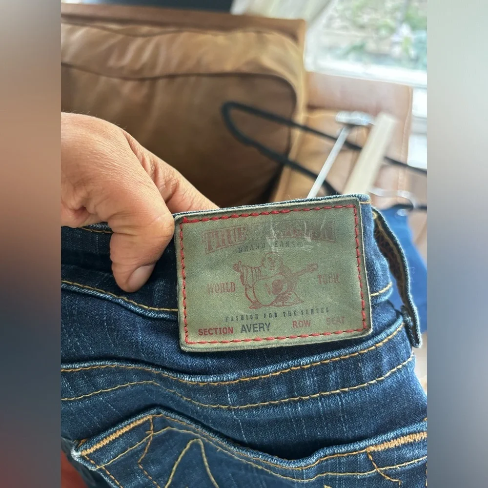 TRUE RELIGION | Avery straight leg Jean | size 29 - Picture 6 of 10